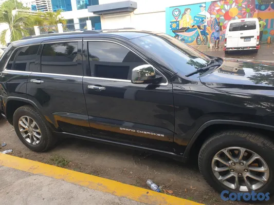 jeepetas y camionetas - Vendo por motivos de viaje  2