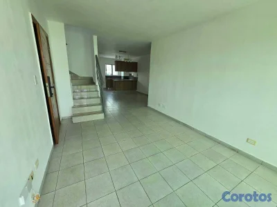 Apartamento P.H alquiler en la Republica de Colombia