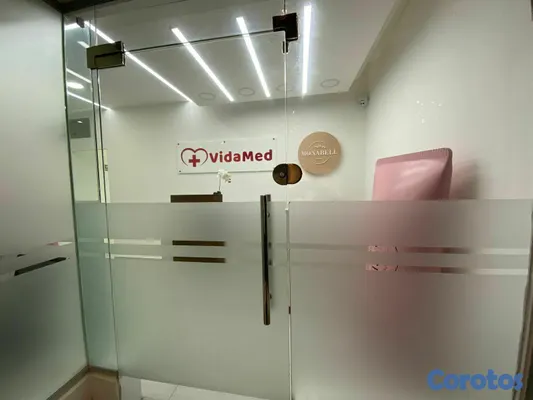 oficinas y locales comerciales - Local comercial en alquiler en primer piso 5