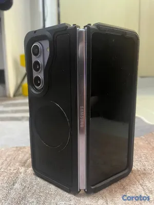 celulares y tabletas - 512GB de almacenamiento.
Sansumg Galaxy Z Fold 5. 
 5