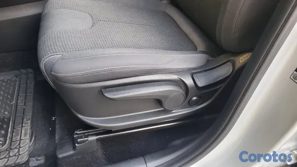 jeepetas y camionetas - 55,000 millas - Hyundai Santa Fe SE 2019 - TITULO  9