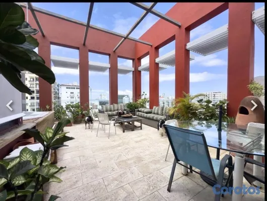 apartamentos - vendo Evaristo Morales PH 4 habitaciones con baño una convertida en estudio 3 pa 8