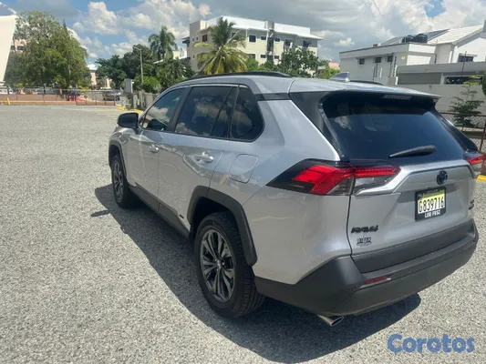 jeepetas y camionetas - Toyota Rav4 2024 Híbrido XLE full 4x4 4