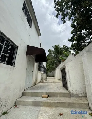 casas - Casa de 3 habiaciones 2.5 baños en alquiler en Alt 15