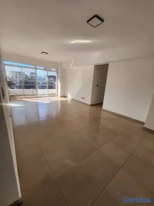 De oportunidad apartamento en Evaristo Morales