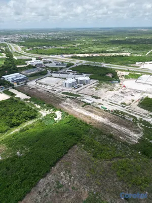 solares y terrenos - Solar de 17,000 metros en PuntaCana, entorno envid 10