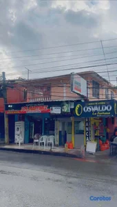Edificio comercial en Haina