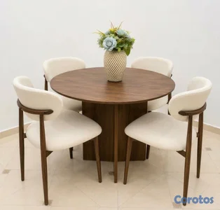 Juego de comedor importado de 4 sillas 