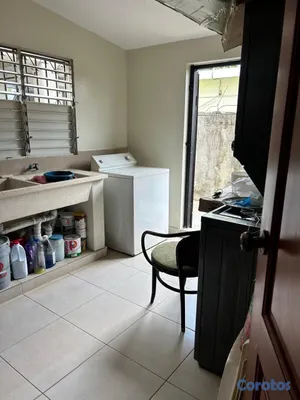 casas - vendo casa residencial Santo Domingo próximo a Isabela Aguilar tres habitaciones 19