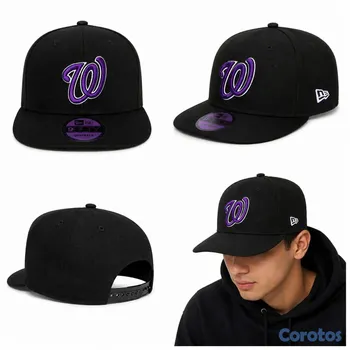 ropa para hombre - gorra abierta pico doblado negra con morado 💜