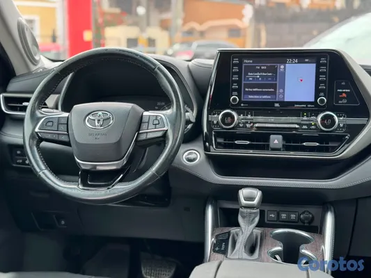 jeepetas y camionetas - Toyota Highlander Limited 2020 9