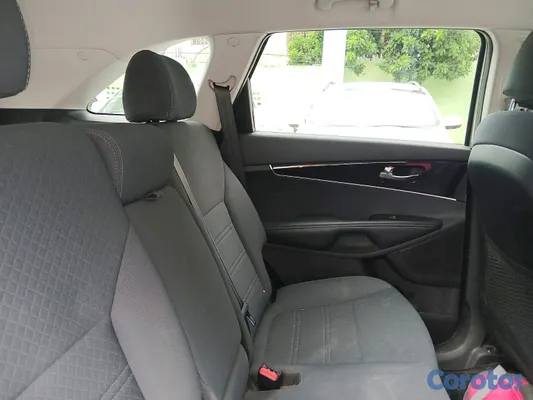 jeepetas y camionetas - JEEPETA KIA SORENTO 2017 GRIS AMERICANA, UN SOLO D 4