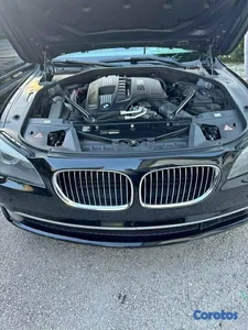 Vendo el Motor para BMW 740il 2011