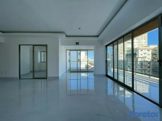 apartamentos - Apartamento en venta en los Cacicazgos (221mts2) de 3 habitaciones con baño c/u 4
