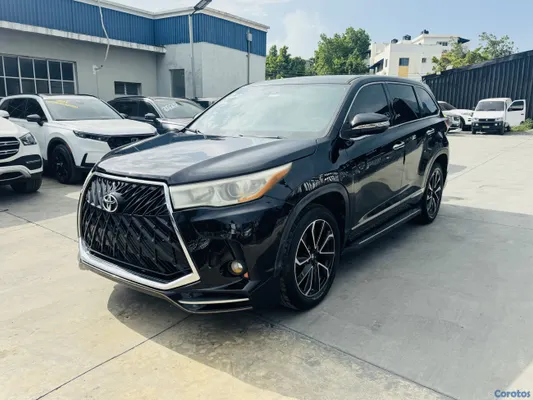 jeepetas y camionetas - TOYOTA HOGHLANDER LE 2015✅ 4 Cilindros / 3 Filas de asientos / 109,000km 2
