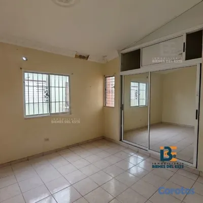 apartamentos - Se Alquila Apartamento de Tres habitaciones en el  6