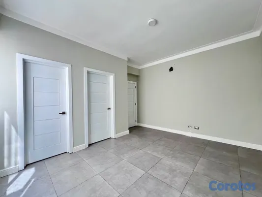 apartamentos - vendo mirador norte piso 6 tres habitaciones con su baño balcón dos parqueos ser 9