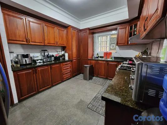 casas -  Casa de Lujo en VENTA – Residencial Colinas del Oeste 4