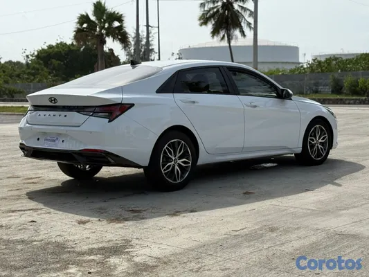 carros - HYUNDAI AVANTE 2021 9