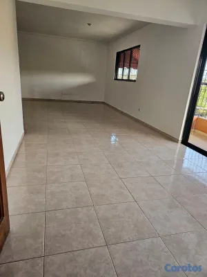 apartamentos - vendo altos De Arroyo hondo tres habitaciones dos baños dos parqueos balcón serv 9