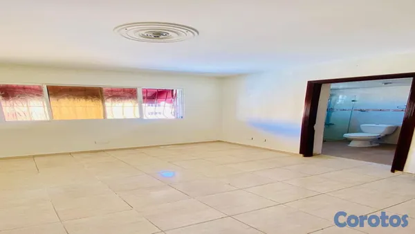 apartamentos - Vendo apartamento en la Urbanización Italia. 2