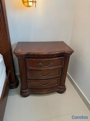 muebles y colchones - Cama king con dos mesas de noche Wynwood  4