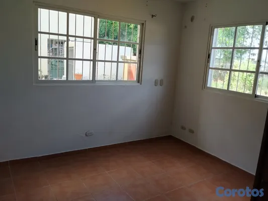 apartamentos - se alquila apart. grande sin muebles 4