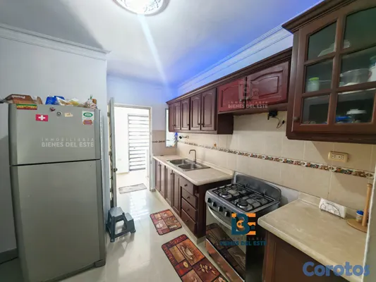 apartamentos - SE VENDE Apartamento con Tres Habitaciones y tres  6