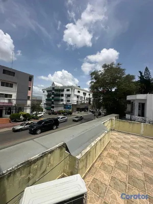 oficinas y locales comerciales - Alquilo Local 3 Niveles 800 Mts en Av. Luperón, Sa 10