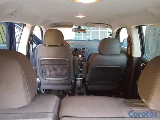 carros - Chevrolet 2011, precio negociable 7