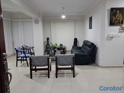 Amplio apartamento en Urbanización Real 