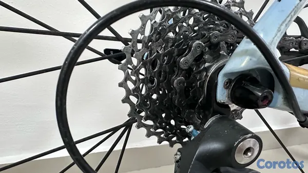 bicicletas y accesorios - Trek Madone 4.3 Carbon Fiber Road Bike -  6