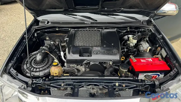 jeepetas y camionetas - Toyota Hilux uso como nuevo en buenas condiciones único 7