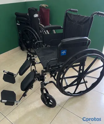 Salud y Equipamiento Médico - Silla de Ruedas Plegable y Fácil de Transportar 2
