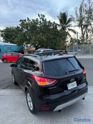jeepetas y camionetas - Ford Escape SEL 2013 10