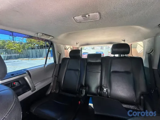 jeepetas y camionetas - Toyota 4Runner SR5 | 3 Filas | Piel | Sunroof | Ex 10