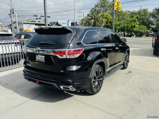 jeepetas y camionetas - TOYOTA HOGHLANDER LE 2015✅ 4 Cilindros / 3 Filas de asientos / 109,000km 4