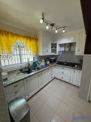 casas - Casa 2 Niveles con Piscina en La Castellana  19