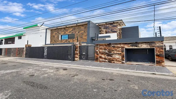 casas - Casa de Lujo en Venta con Piscina en Prado Oriental, Autopista de San Isidro 3