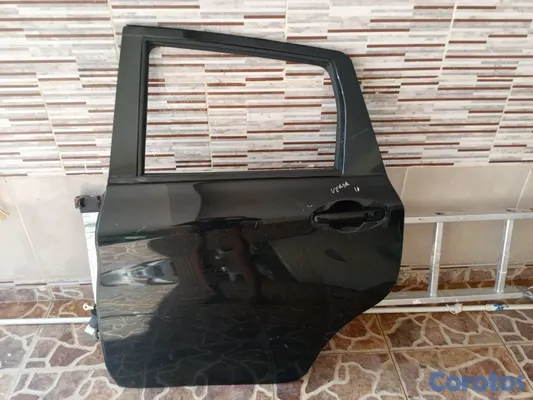 repuestos - Puerta Nissan versa 2015 4