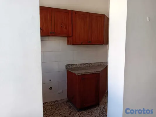 apartamentos - ALQUILER DE APTO. AV. INDEPENDENCIA CON LINCOLN 5