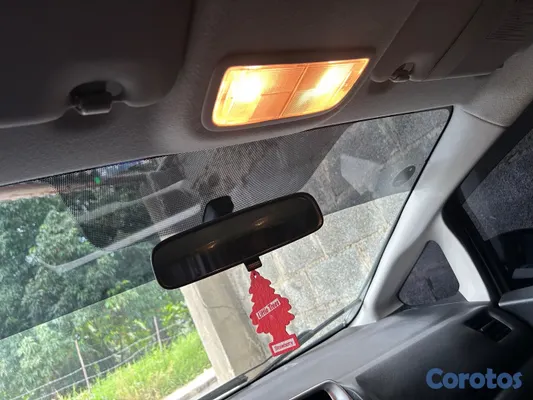 carros - Honda Fit Hybrid 2015 de 4 puertas y bajo consumo de gasolina  9