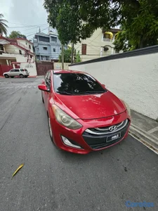 Se vende Hyundai elantra GT
