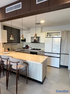 Apartamento amueblado en venta en Serrallés, Santo