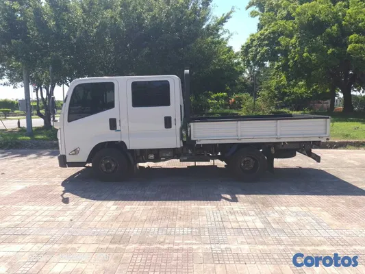 otros vehiculos - camión gmc 2023 4