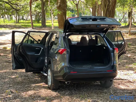 jeepetas y camionetas - TOYOTA RAV4 XLE 2022 7