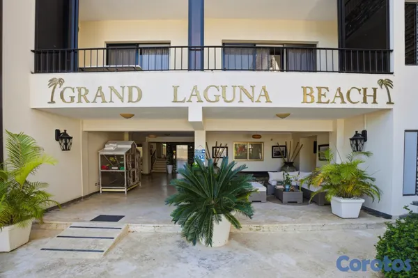 apartamentos - SALE BY OWNER | FULLY TURNKEY 2BR/2BA CONDO AT GRA 12