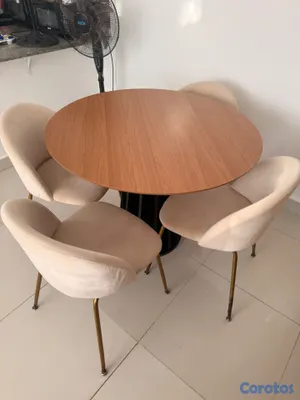 muebles y colchones - Comedor redondo de 4 sillas negociable 2