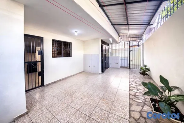 casas - Casa de 3 habitaciones en venta en Miramar 4