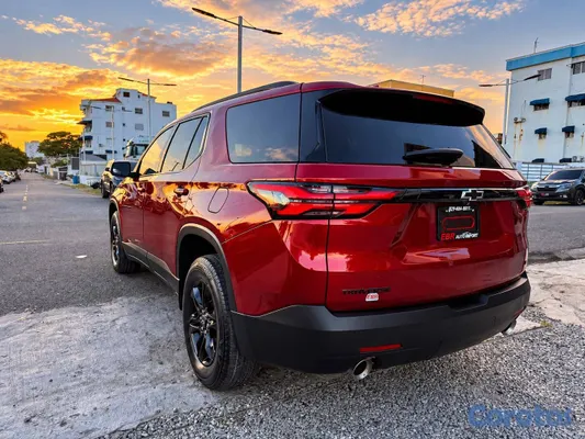 jeepetas y camionetas - 2023 CHEVROLET TRAVERSE LT ACLOUTH 4